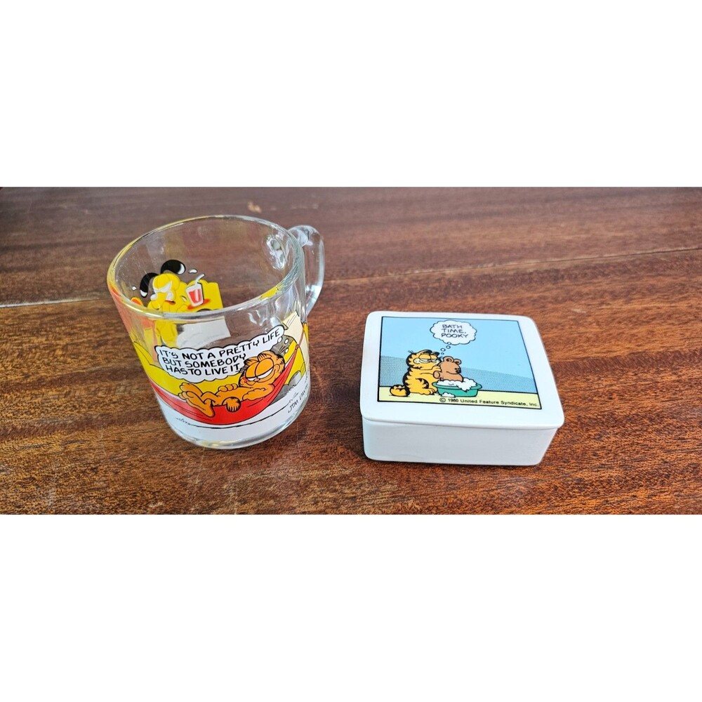 1978 Garfield Clear Glass Mug Jim Davis United Feature Syndicate Trinket Box Vtg